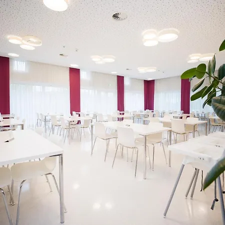 Kolping Premium Hostel Salzburg Ostello *