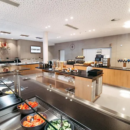 Vandrerhjem Kolpinghaus - Sommerhostel *