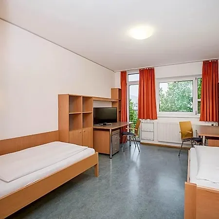 Kolpinghaus - Sommerhostel אכסניה זלצבורג