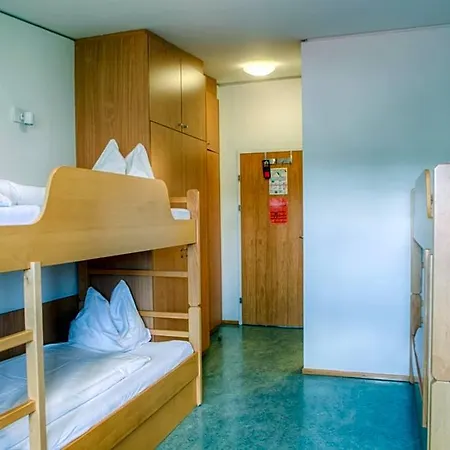 Kolpinghaus - Sommerhostel אכסניה