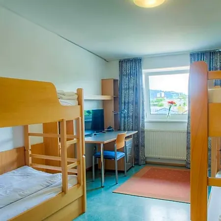 Kolpinghaus - Sommerhostel אכסניה