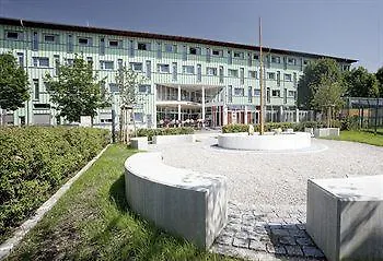 Kolping Premium Hostel Salzburg *