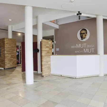 Kolping Premium Hostel Salzburg Ostello *