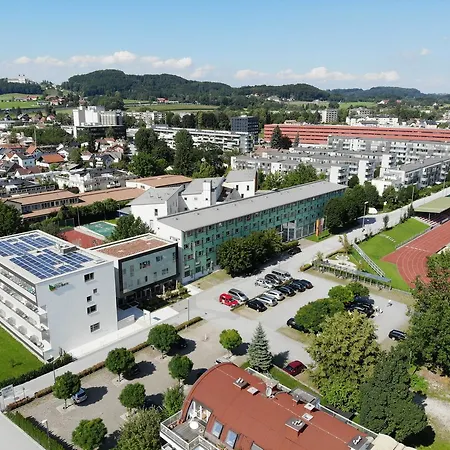 Vandrerhjem Kolpinghaus - Sommerhostel