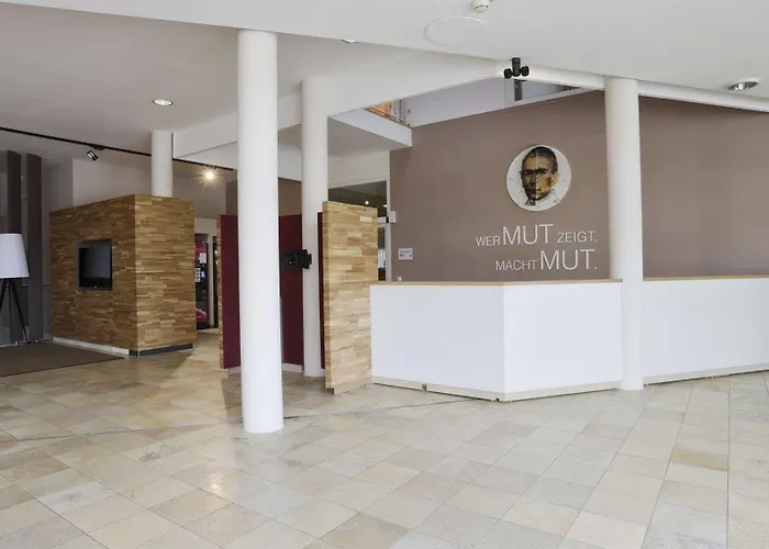 Kolpinghaus - Sommerhostel Hostel *